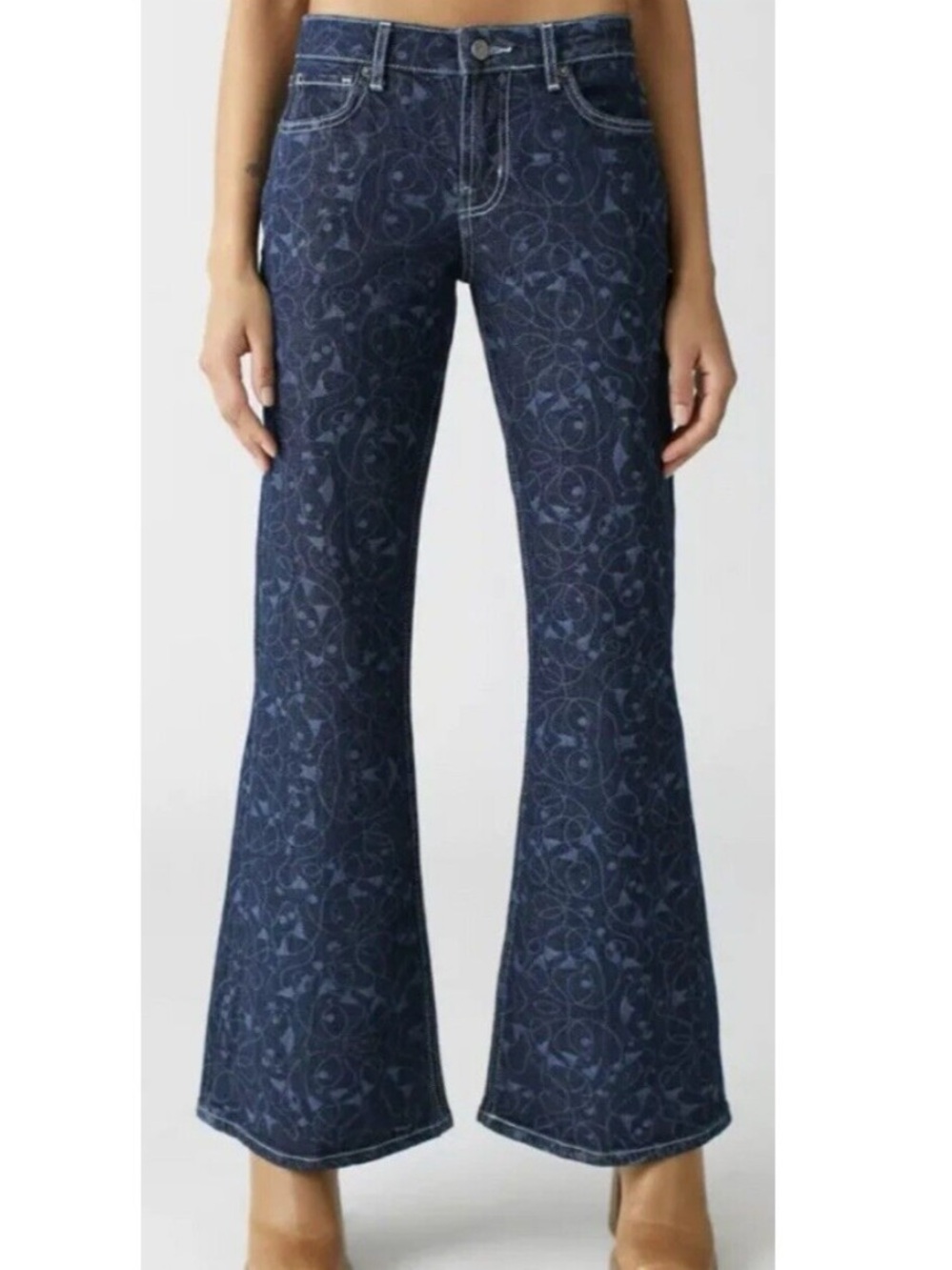 BDG Dark Wash Floral Swirly Pattern Flare Jeans Size 28